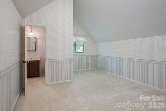 25 E Forest Road, Asheville, NC 28803
