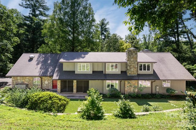25 E Forest Road, Asheville, NC 28803