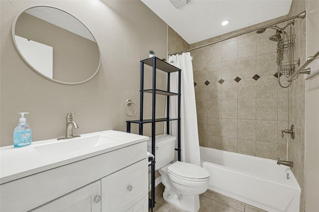 2379 Briarwest Boulevard 85, Houston, TX 77077