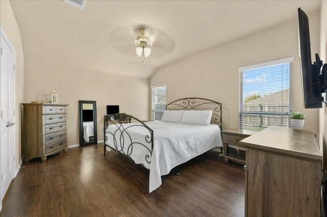 8741 Sierra Trail, Cross Roads, TX 76227