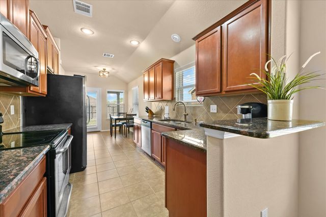 8741 Sierra Trail, Cross Roads, TX 76227