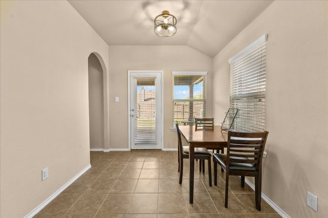 8741 Sierra Trail, Cross Roads, TX 76227