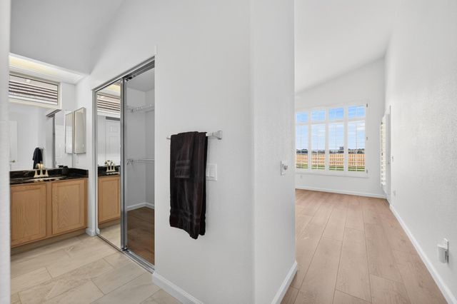7232 Delta Breeze Ln, Roseville, CA 95747