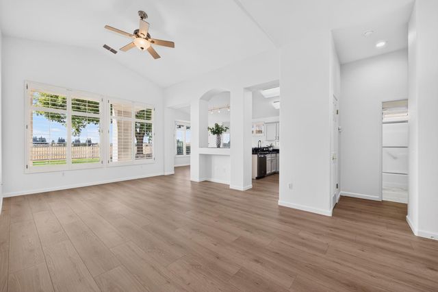 7232 Delta Breeze Ln, Roseville, CA 95747