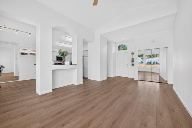 7232 Delta Breeze Ln, Roseville, CA 95747