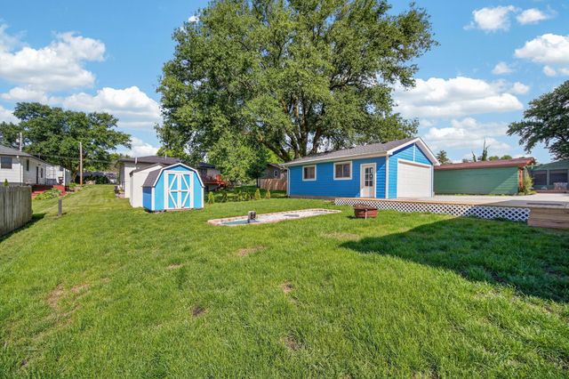 6820 NW 5th Court, Des Moines, IA 50313
