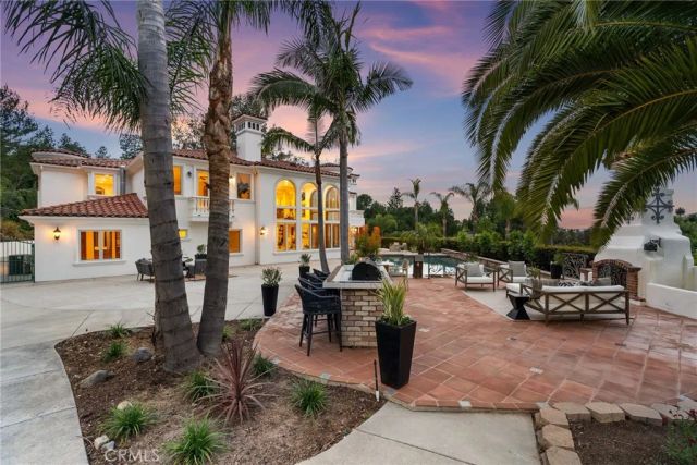 10696 Skyline Drive, North Tustin, CA 92705