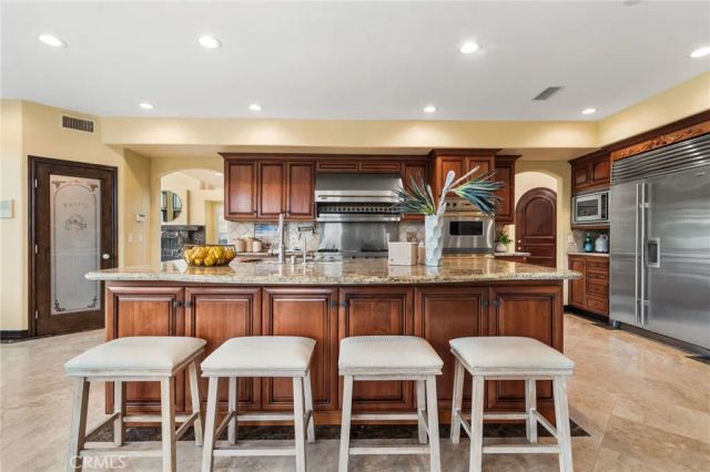 10696 Skyline Drive, North Tustin, CA 92705