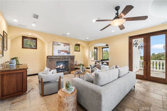 10696 Skyline Drive, North Tustin, CA 92705