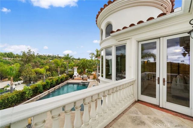 10696 Skyline Drive, North Tustin, CA 92705
