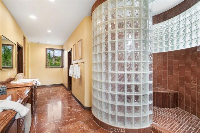 10696 Skyline Drive, North Tustin, CA 92705