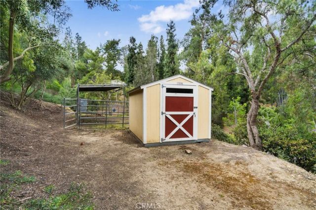10696 Skyline Drive, North Tustin, CA 92705