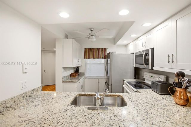338 Bradstrom Circle A104, Naples, FL 34113