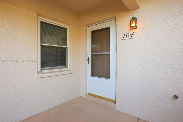 338 Bradstrom Circle A104, Naples, FL 34113