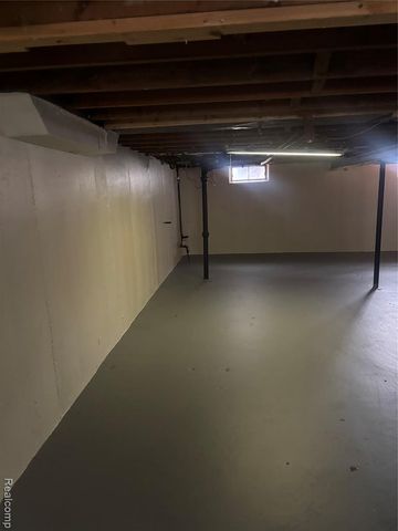 31808 Avondale Street, Westland, MI 48186