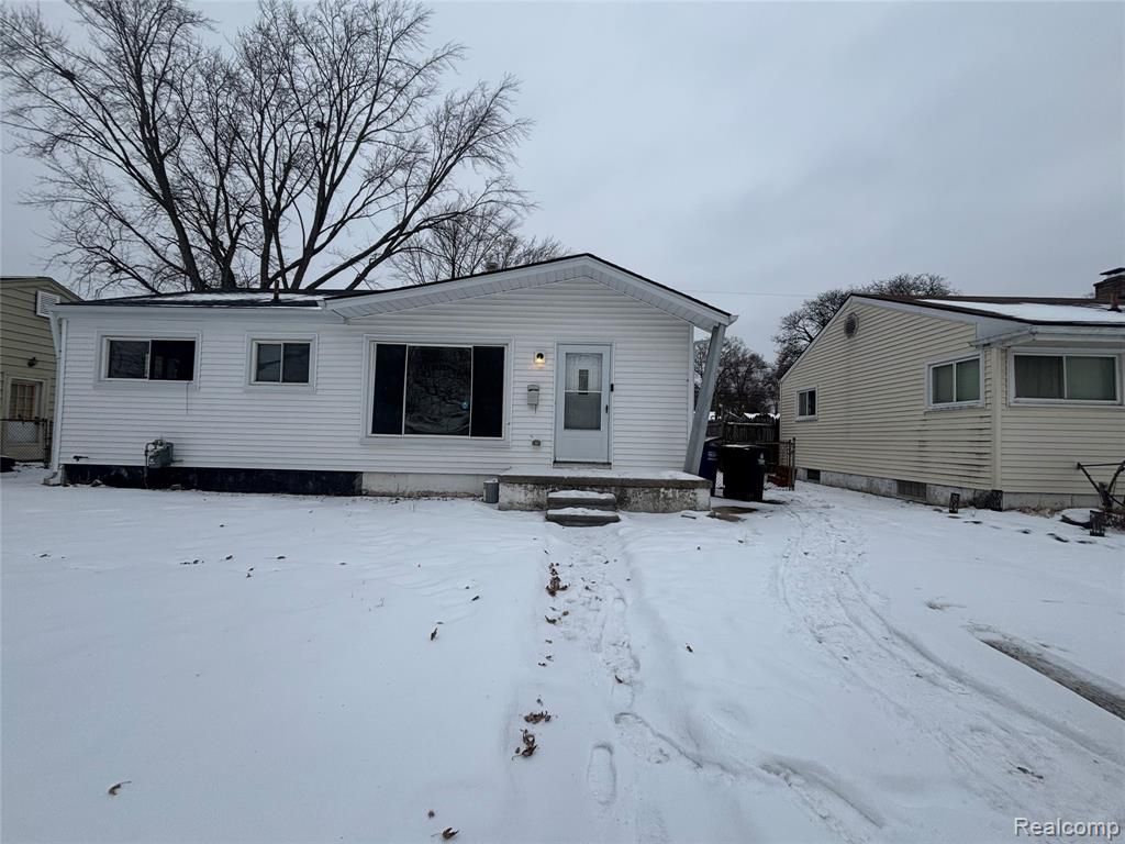 31808 Avondale Street, Westland, MI 48186