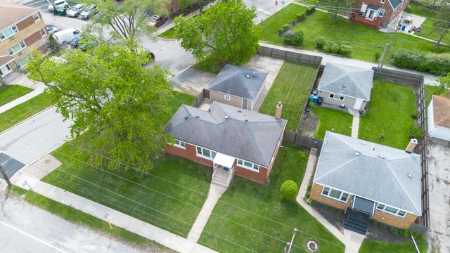 4405 Butterfield Road, Hillside, IL 60162