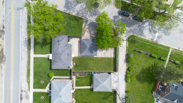 4405 Butterfield Road, Hillside, IL 60162