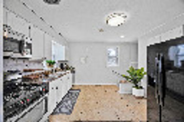 4405 Butterfield Road, Hillside, IL 60162