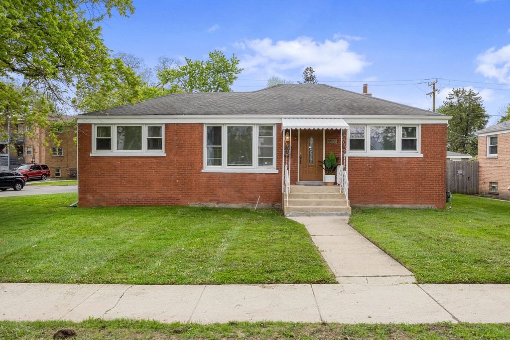 4405 Butterfield Road, Hillside, IL 60162