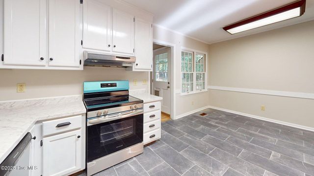 165 Sandhurst Place, Southern Pines, NC 28387