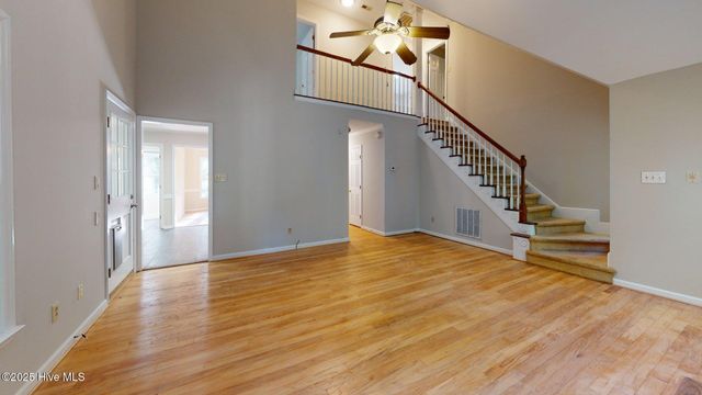 165 Sandhurst Place, Southern Pines, NC 28387