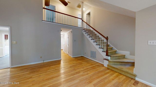 165 Sandhurst Place, Southern Pines, NC 28387