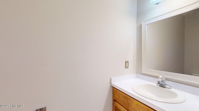 165 Sandhurst Place, Southern Pines, NC 28387