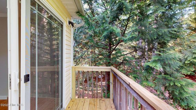 165 Sandhurst Place, Southern Pines, NC 28387