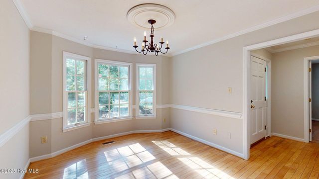 165 Sandhurst Place, Southern Pines, NC 28387