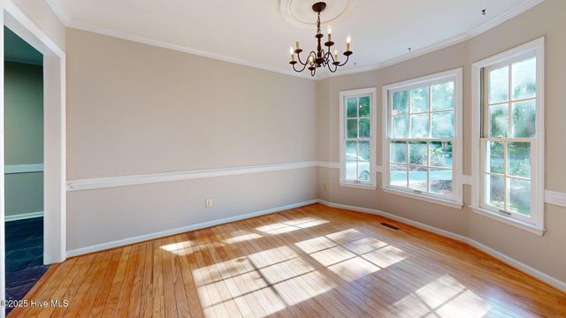 165 Sandhurst Place, Southern Pines, NC 28387