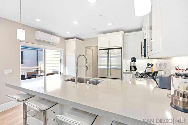 823 Jersey Court, San Diego, CA 92109