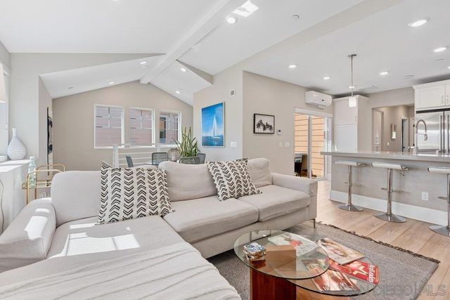 823 Jersey Court, San Diego, CA 92109