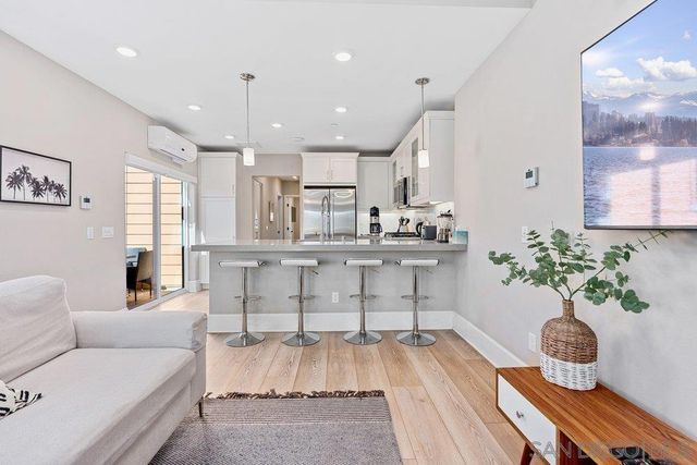 823 Jersey Court, San Diego, CA 92109