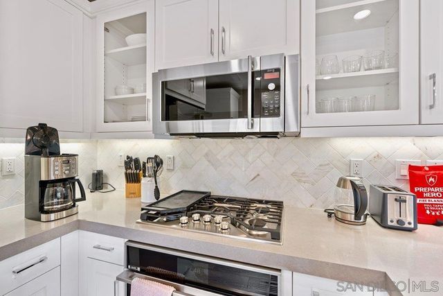 823 Jersey Court, San Diego, CA 92109