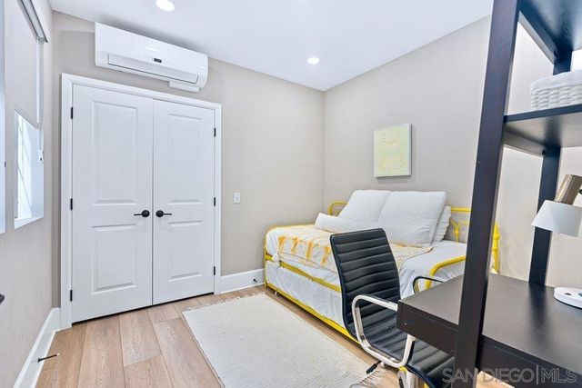 823 Jersey Court, San Diego, CA 92109