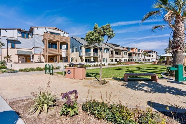 823 Jersey Court, San Diego, CA 92109