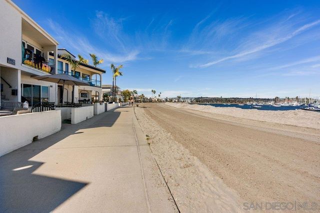 823 Jersey Court, San Diego, CA 92109