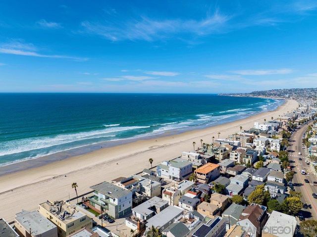 823 Jersey Court, San Diego, CA 92109