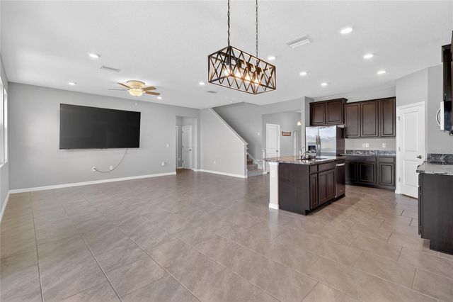 32107 CONCHSHELL SAIL STREET, Wesley Chapel, FL 33545