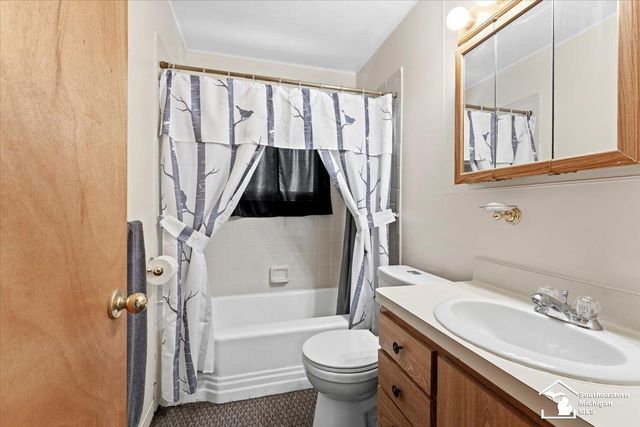 8435 Clippert Street, Taylor, MI 48180