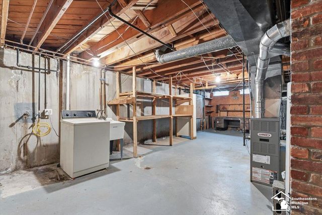 8435 Clippert Street, Taylor, MI 48180