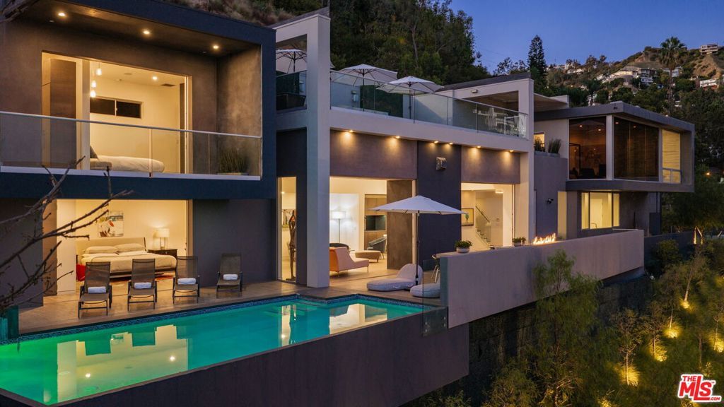 1489 Stebbins Terrace, West Hollywood, CA 90069 — exterior