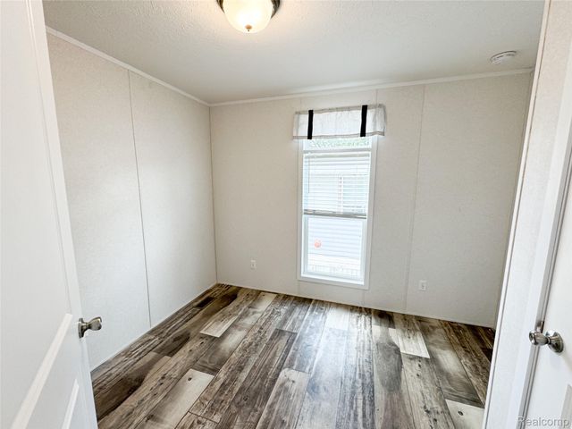 44 Retreat Way, Fenton Charter Township, MI 48430