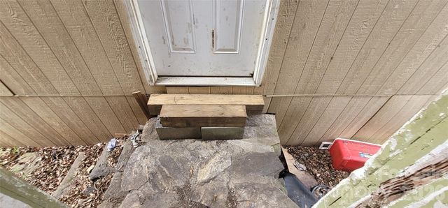 1939 River Road, Lincolnton, NC 28092