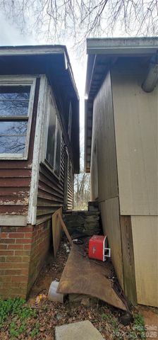 1939 River Road, Lincolnton, NC 28092