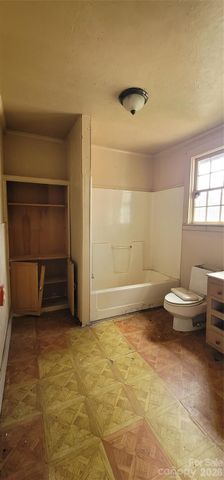 1939 River Road, Lincolnton, NC 28092