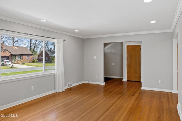 1265 Lexington Avenue, Schenectady, NY 12309