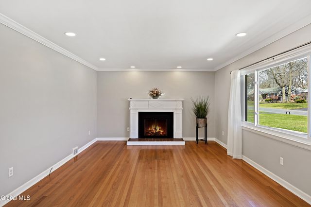 1265 Lexington Avenue, Schenectady, NY 12309