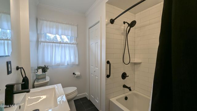 1265 Lexington Avenue, Schenectady, NY 12309
